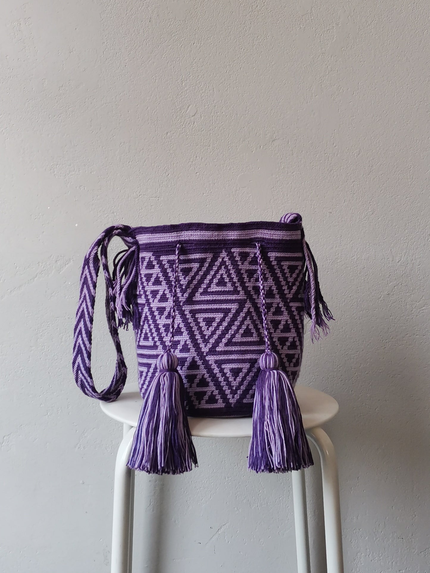 M purple and lilac mochila shoulder bag