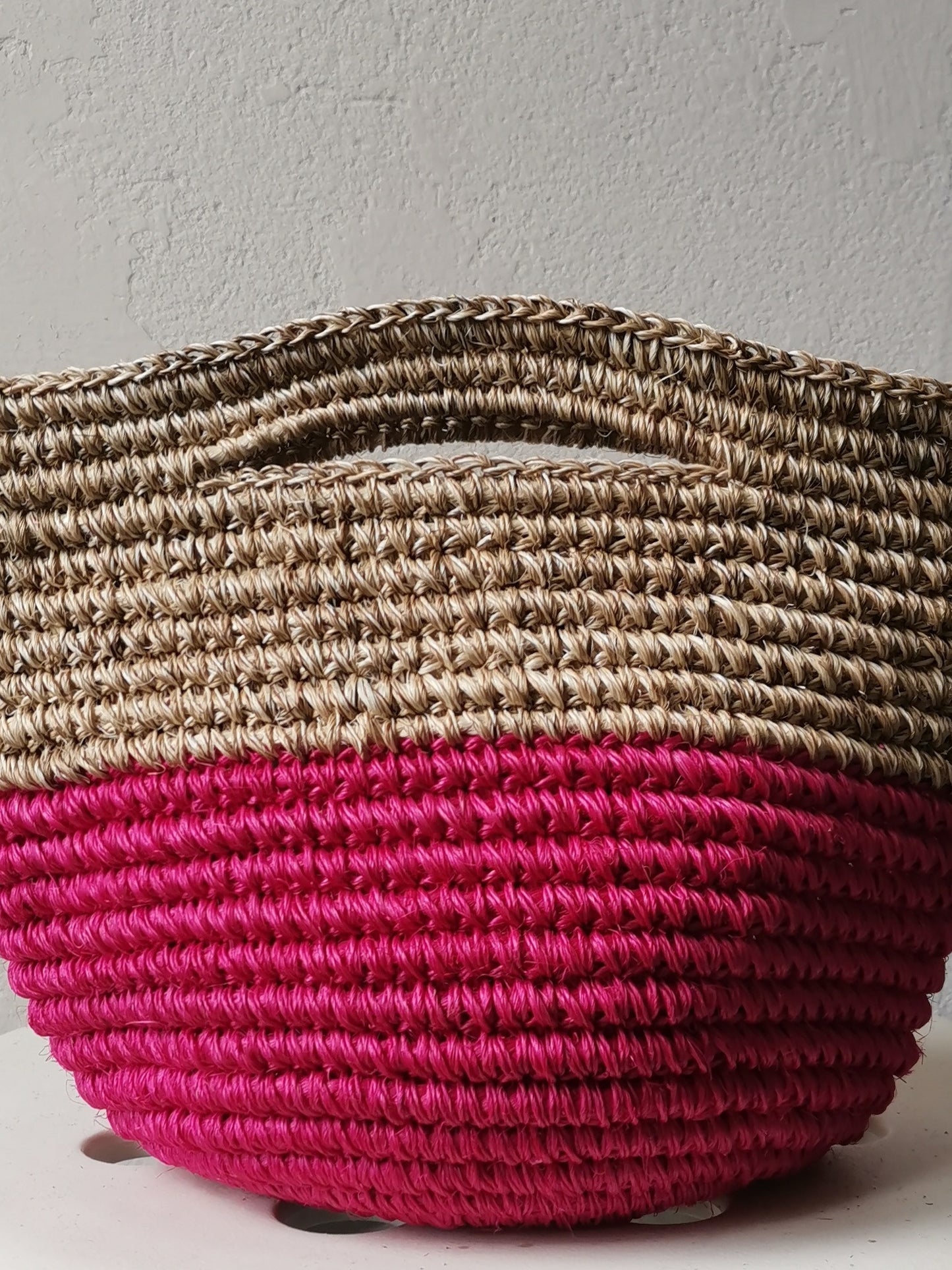Tramae basket bag S beige melange and fuchsia