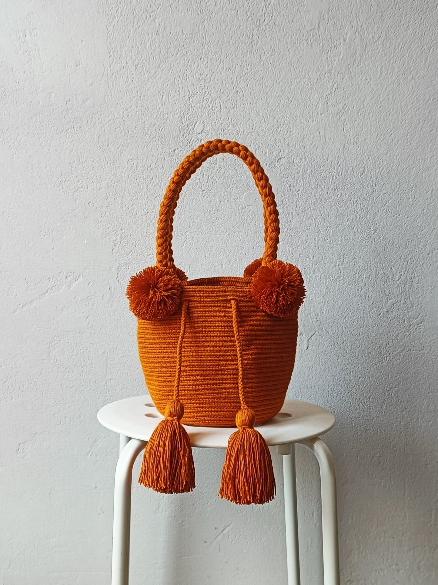 Sac à main mochila S couleur unique jaune moutarde