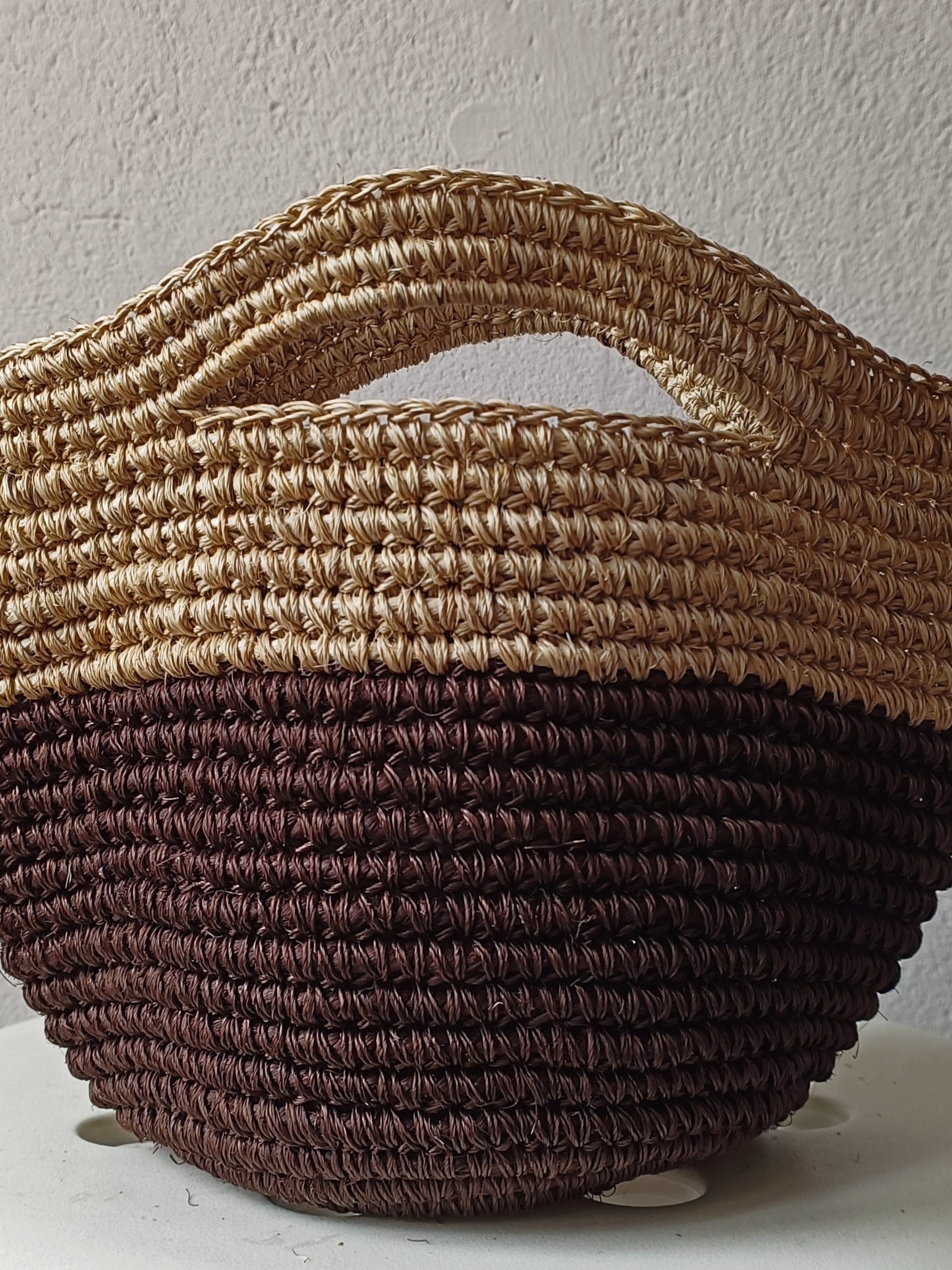 Tramae basket bag S beige melange and coffee brown