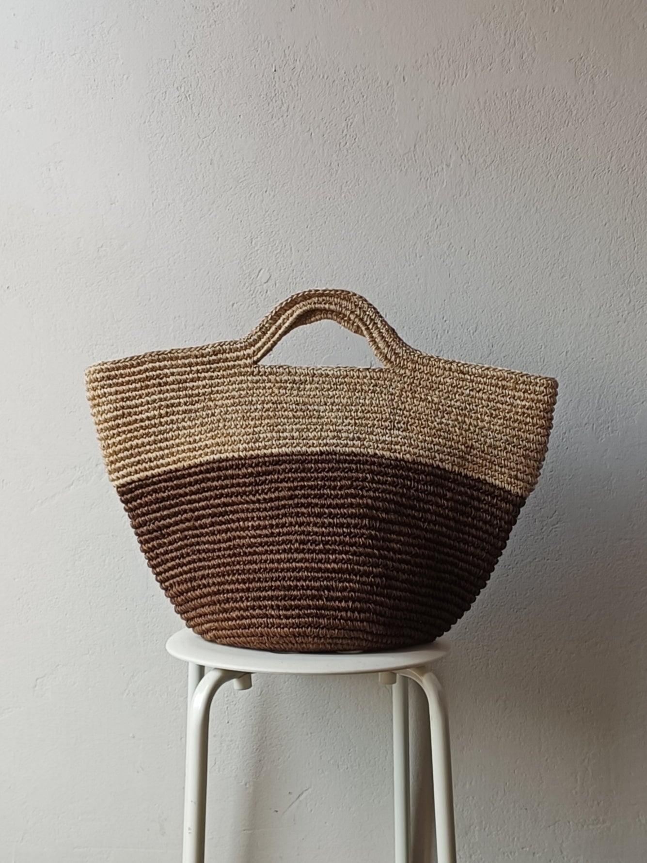 Tramae basket bag XL beige melange and dove gray