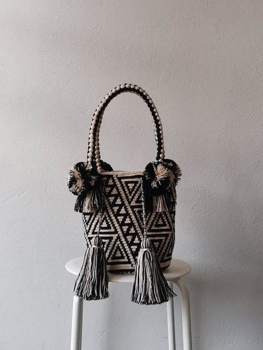 Borsa mochila a mano M beige e nera - 10 YEAR ANNIVERSARY COLLECTION