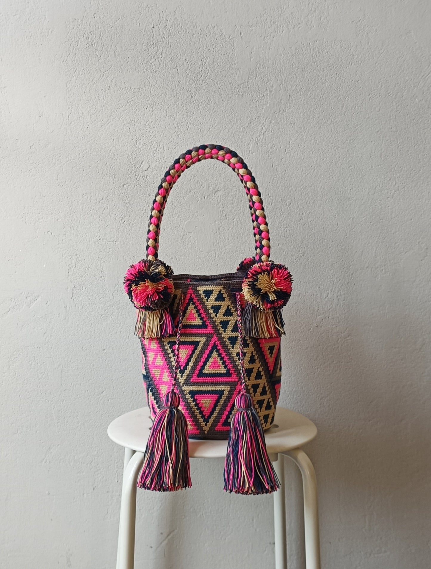 Mochila handbag M dark gray and pink