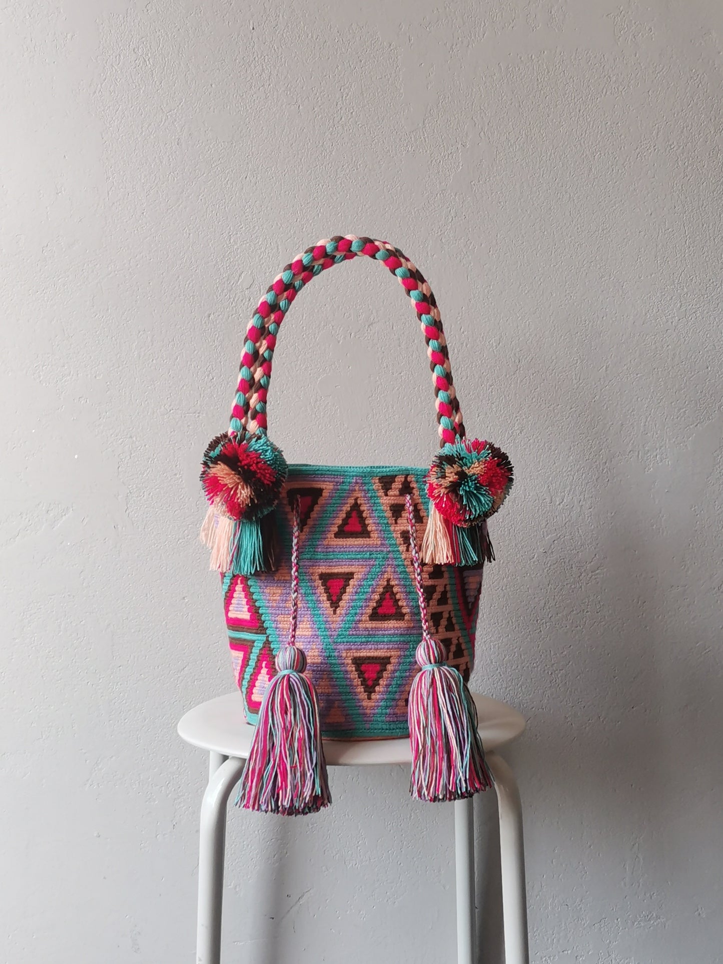 Borsa mochila a mano M azzurra e rosso-fucsia