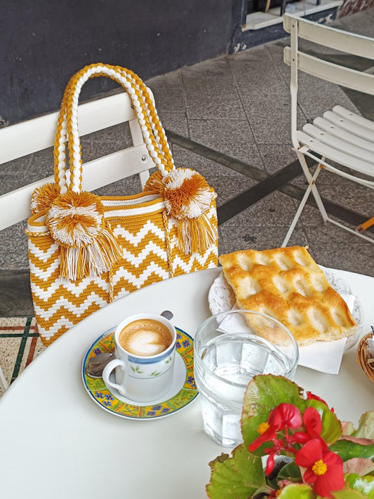 Mochila shoulder bag L white and mustard yellow