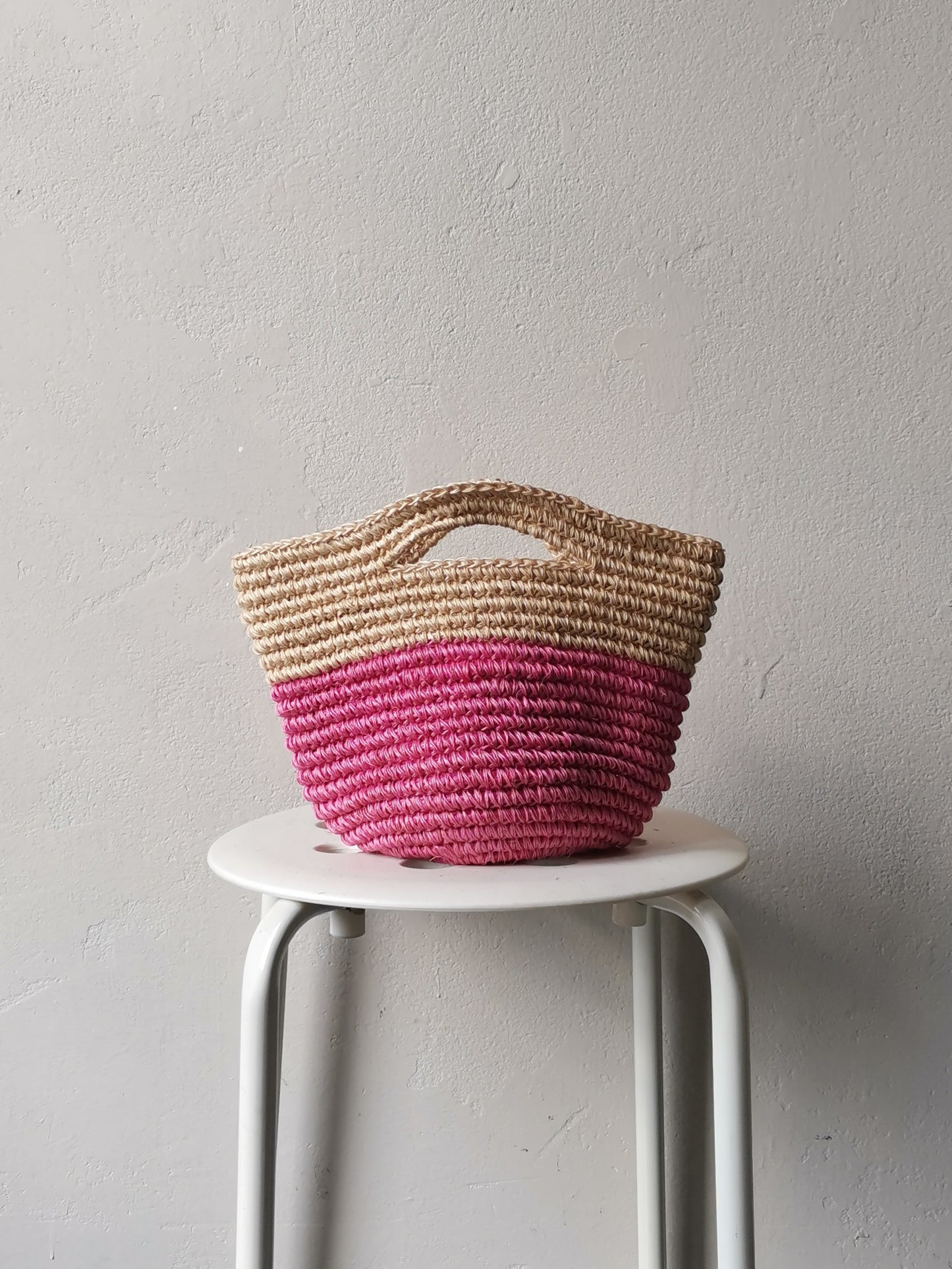 Tramae basket bag S light beige and pink