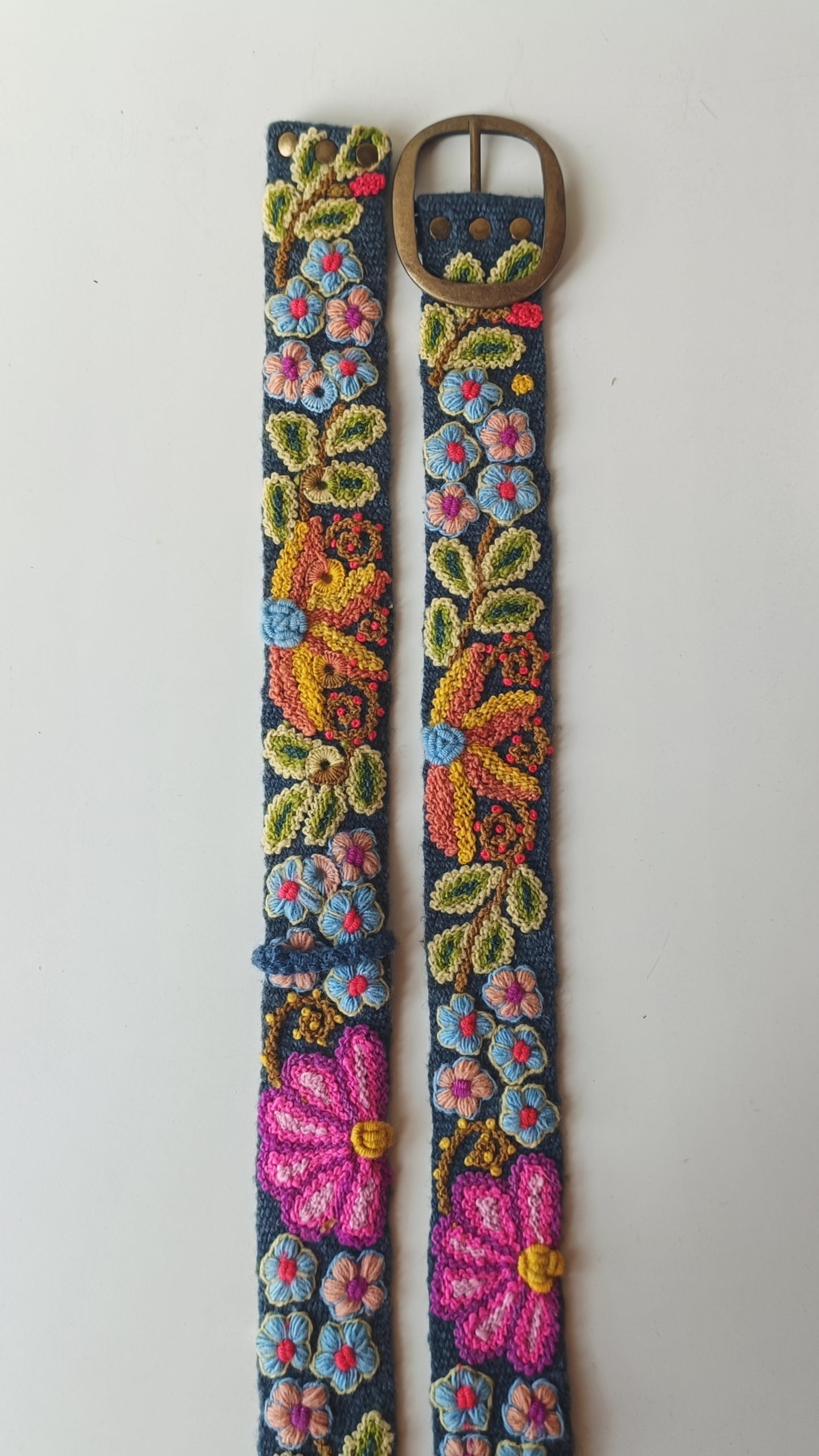 Denim blue belt L embroidered with floral details