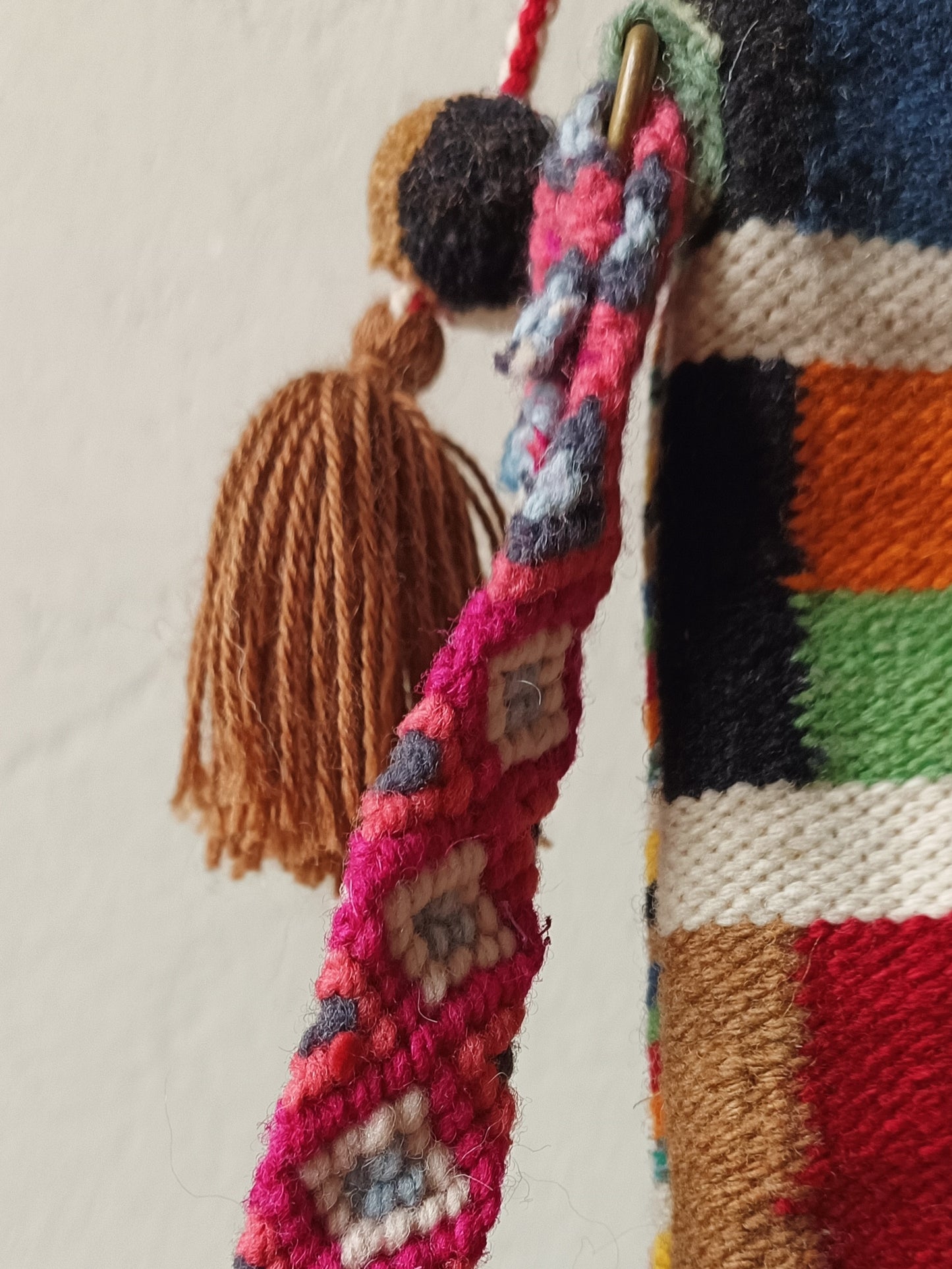 Borsa pochette con tracolla Inka L blu e arancione con quadri