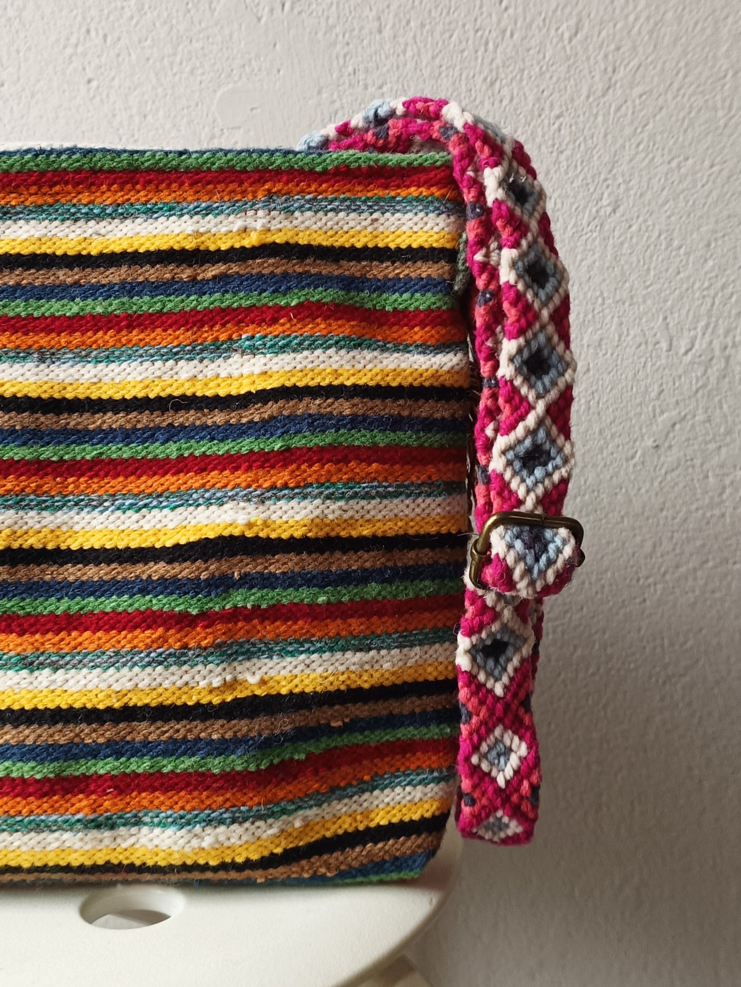 Borsa pochette con tracolla Inka L blu e arancione con quadri