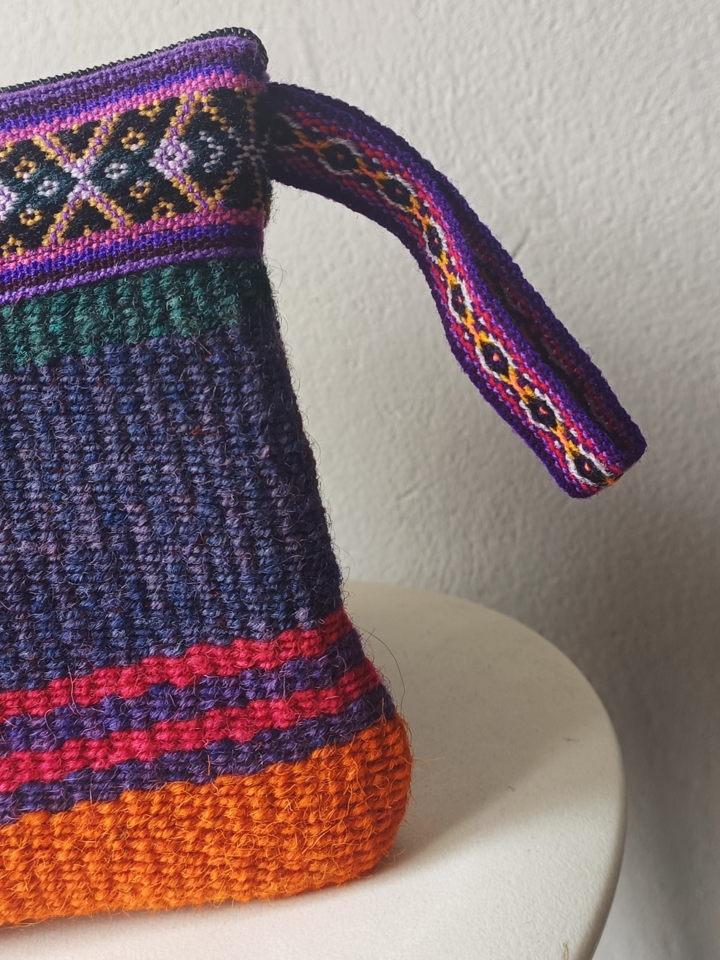 Borsa pochette Antique S viola e arancione