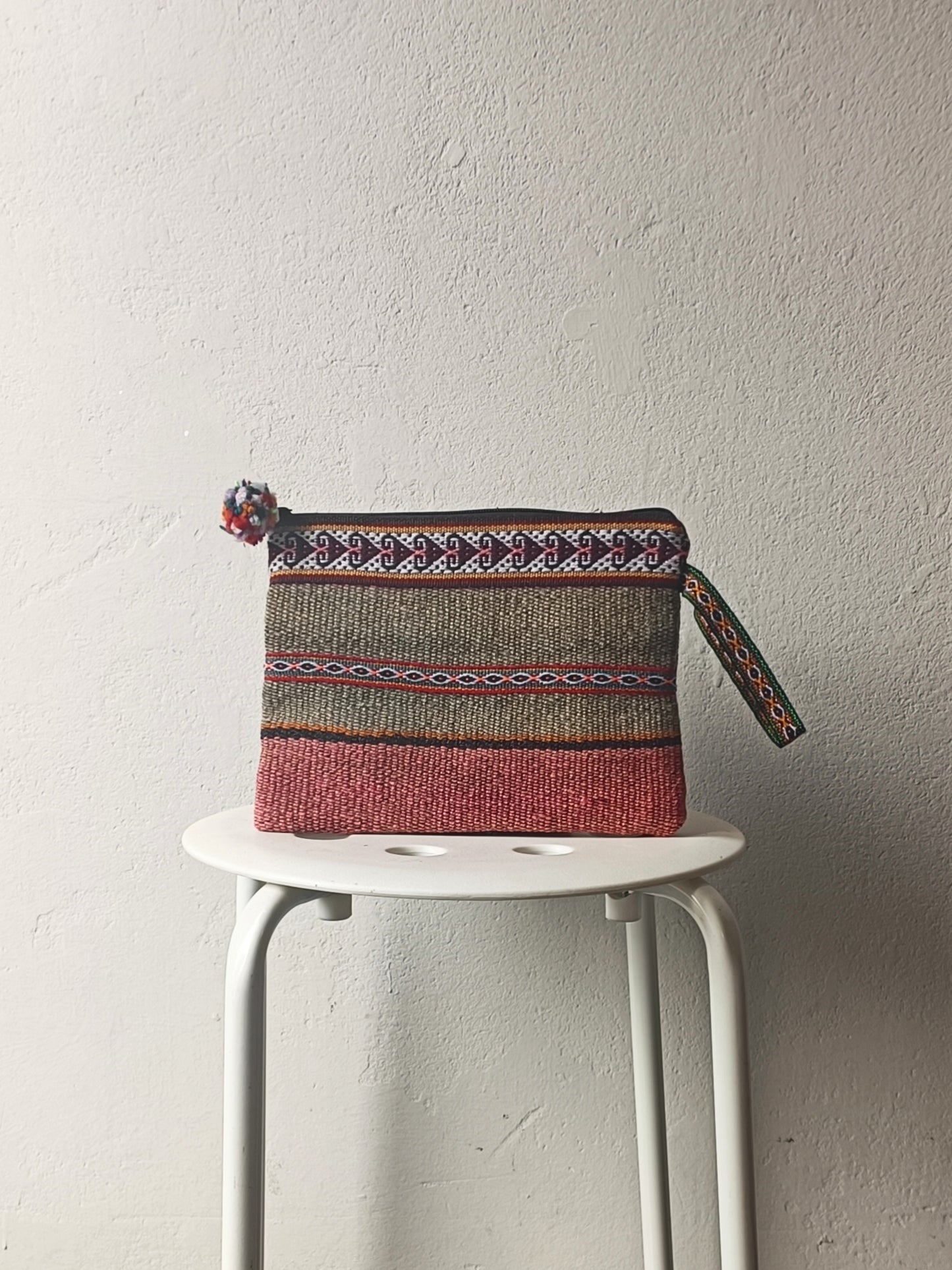 Borsa pochette Antique S grigia e rosa