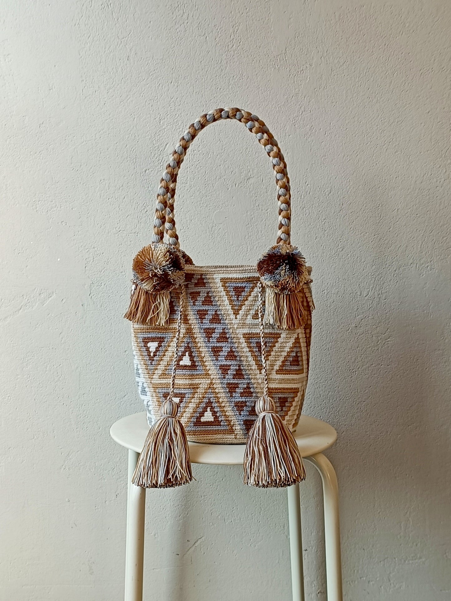 Borsa mochila a mano M beige e grigia