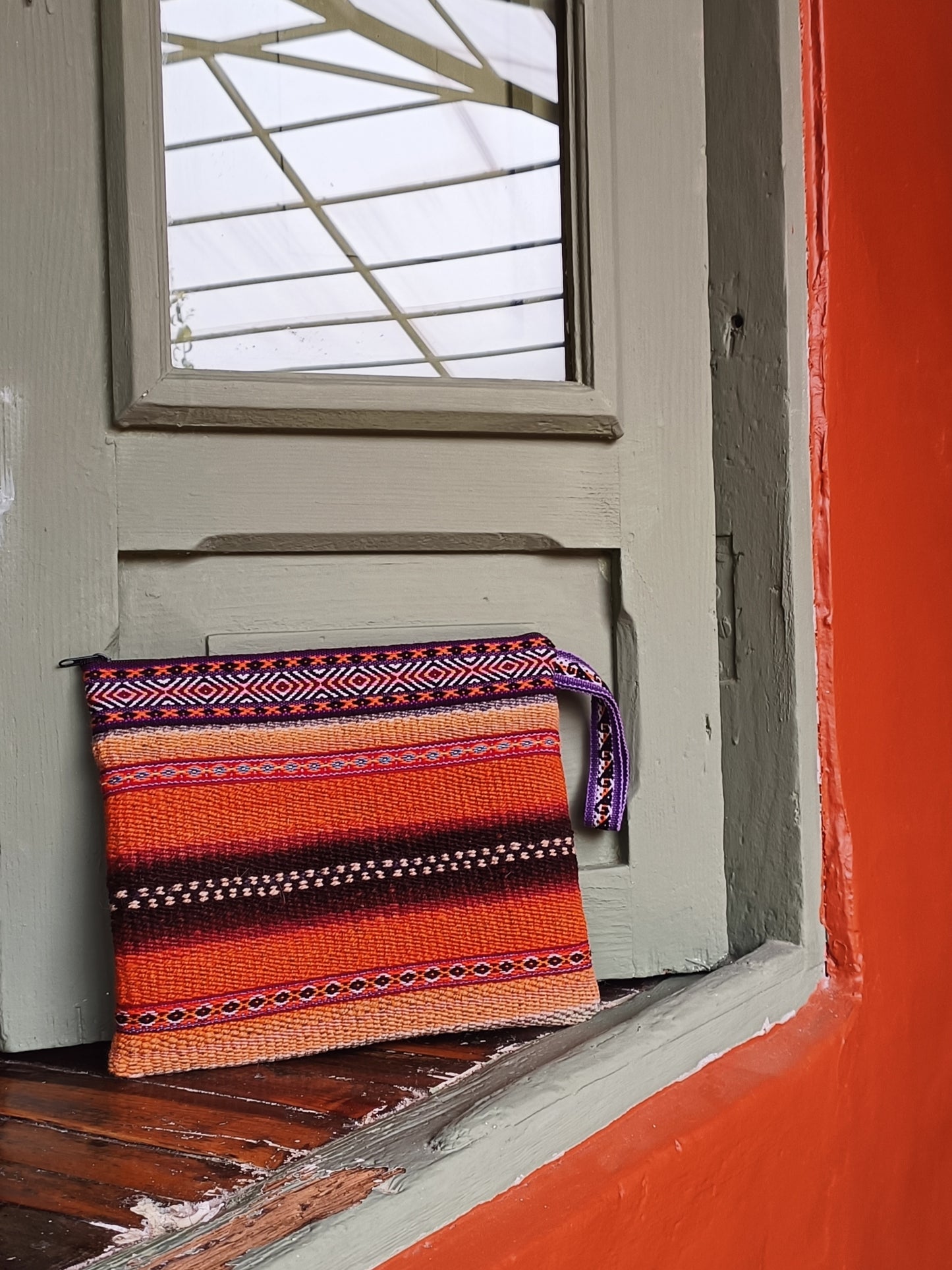 Antique clutch bag with handle L light blue and orange