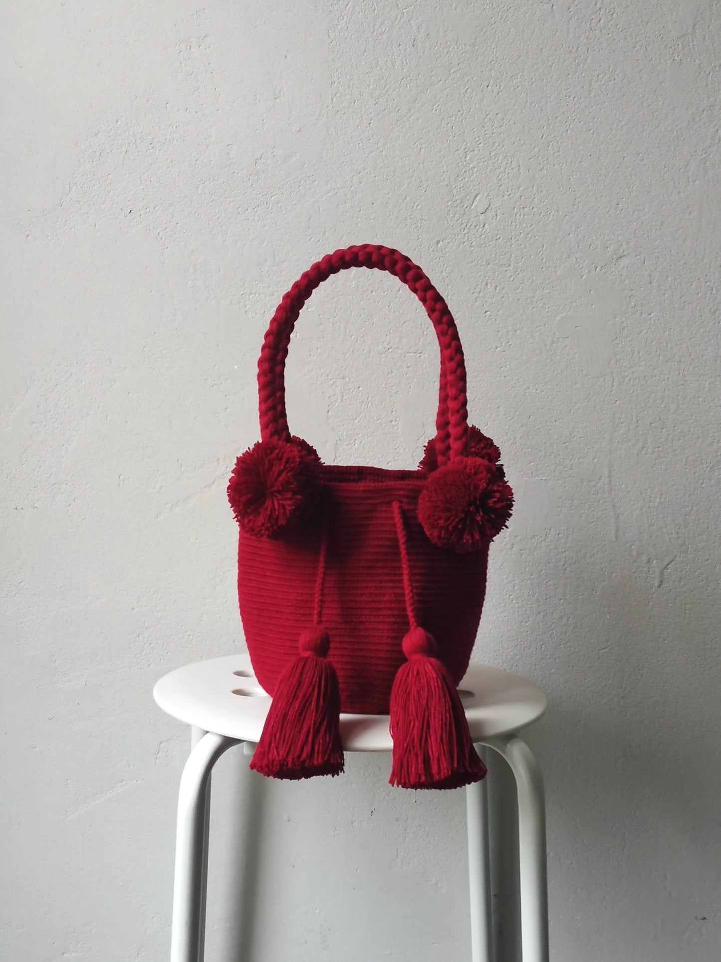 Single-color ruby ​​red S mochila handbag