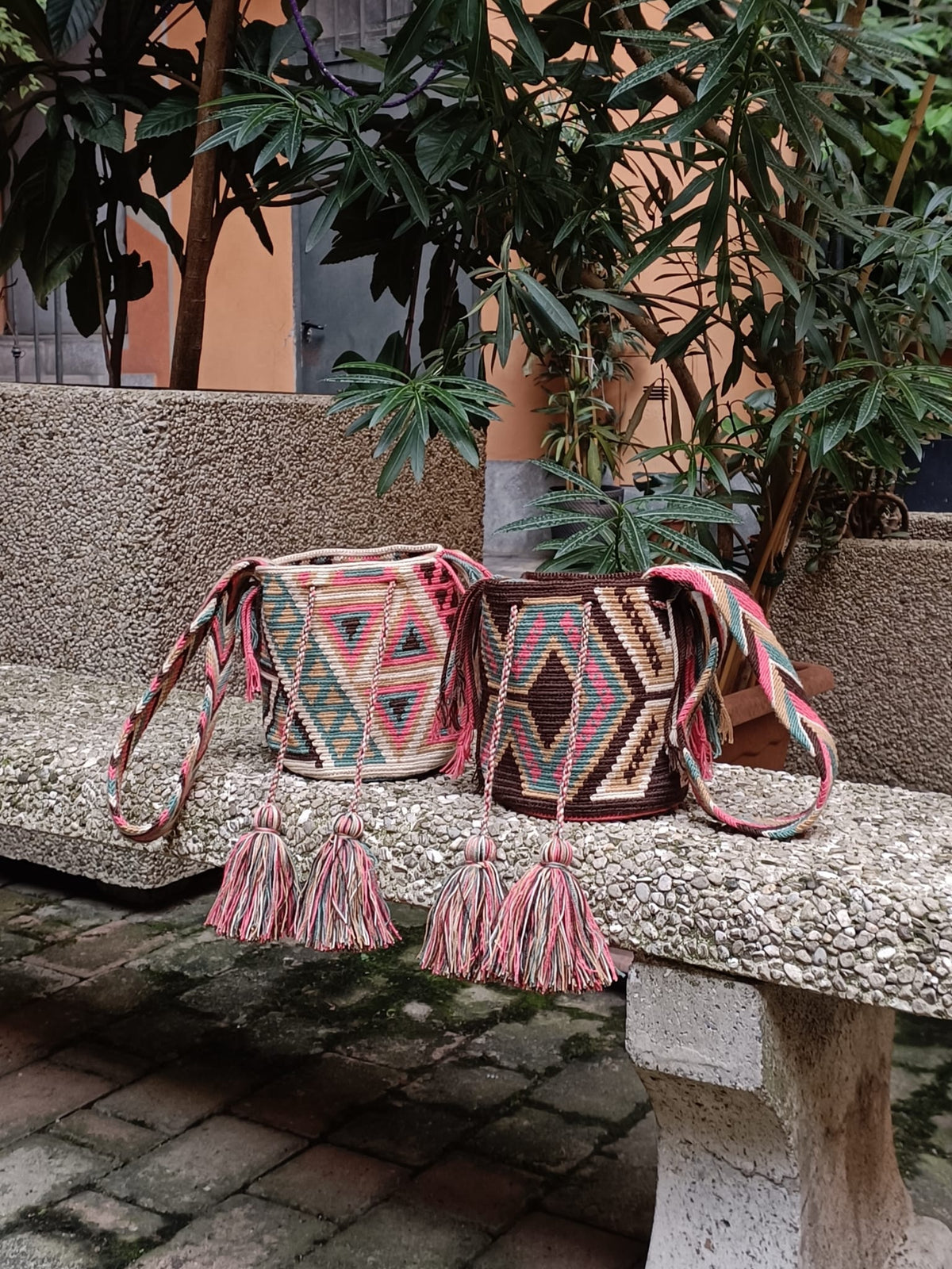 Borsa mochila a mano S beige e rosa scuro