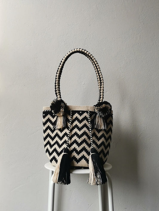 Borsa mochila a spalla L beige e nera